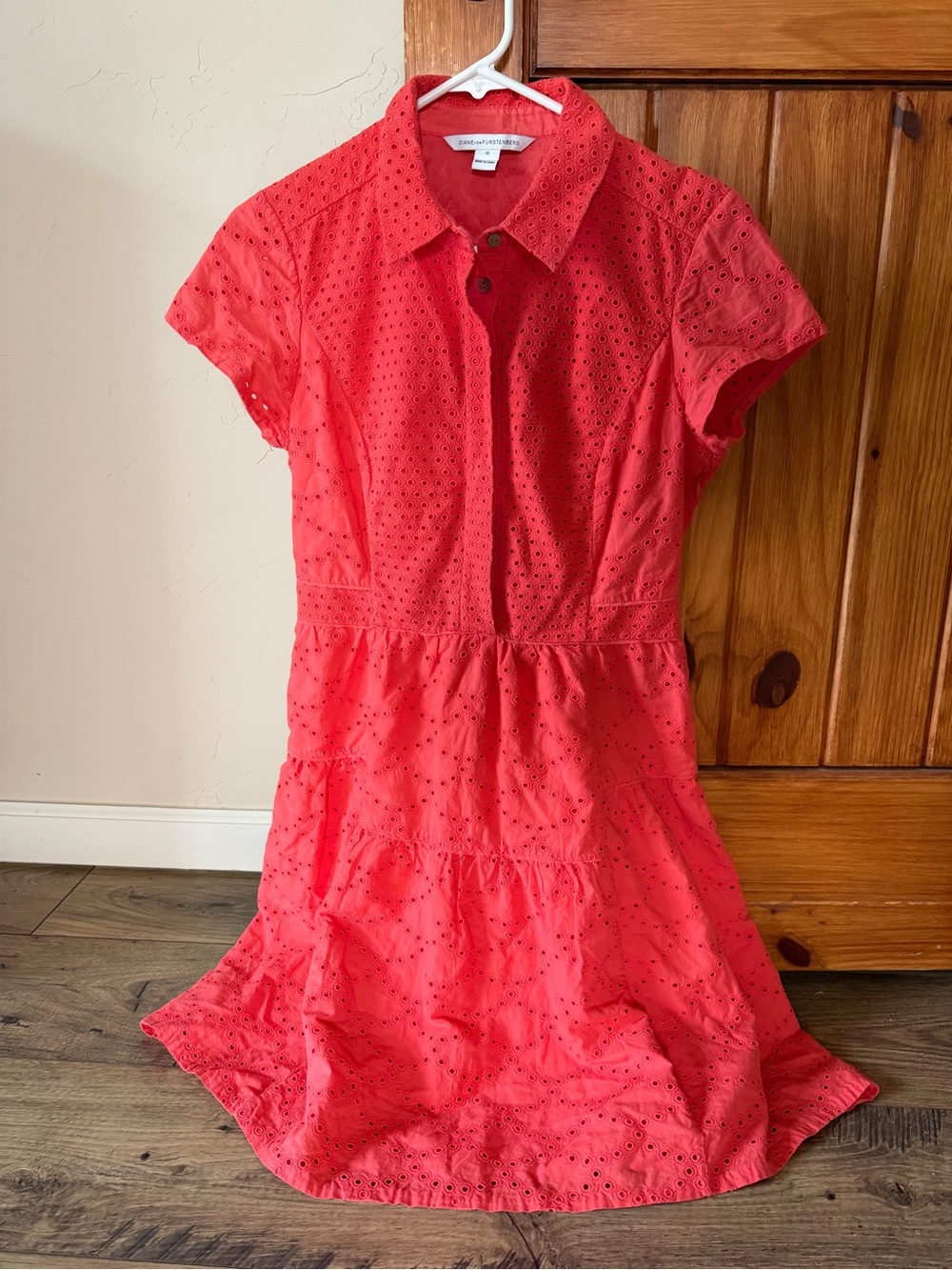 Diane von Furstenberg DVF Coral Red Eyelet Cotton Shirt Dress Size 10